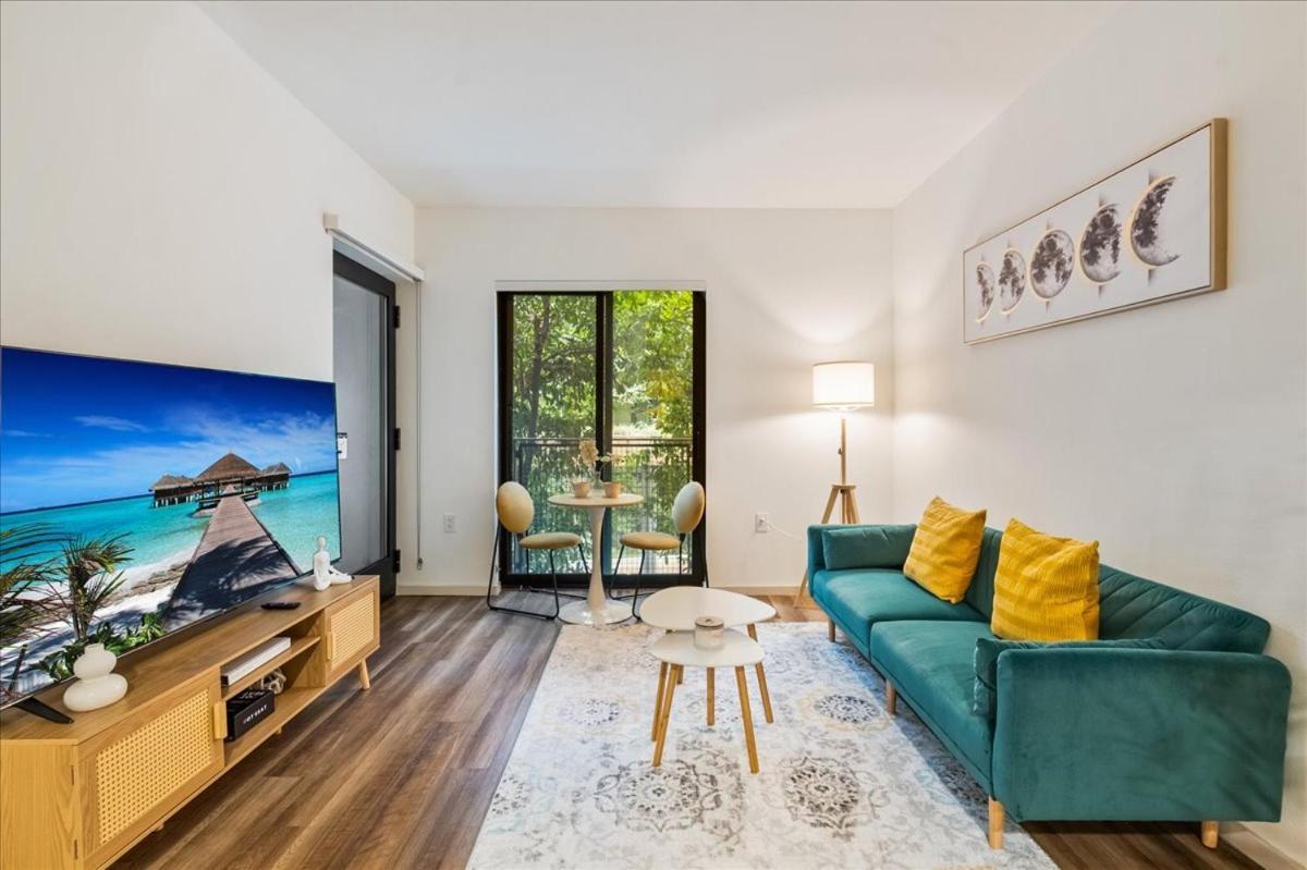 Apartment Cozy 1br In Hollywood W Pool, Gym And Parking Los Angeles