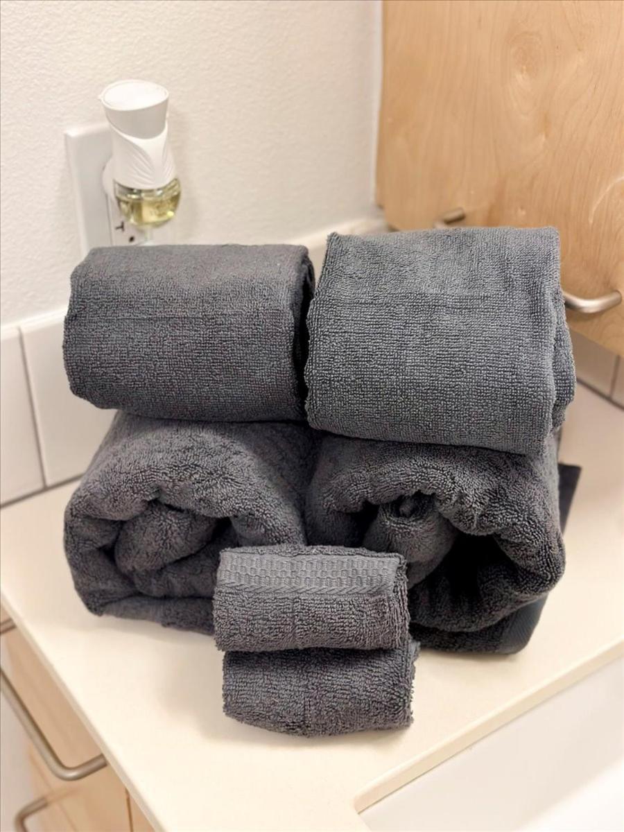 Cozy 1br In Hollywood W Pool, Gym And Parking * Los Angeles